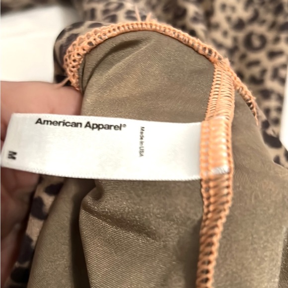 Very Cute American Apparel Red Leggings, Medium-Stretchy/Elastane, Tummy… - Picture 3 of 5